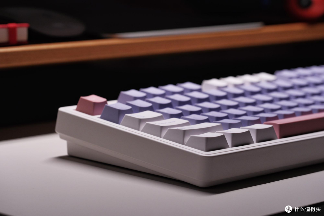 烟云紫静音红轴,GANSS GS3104TPro 这把键盘还挺适合放在办公位