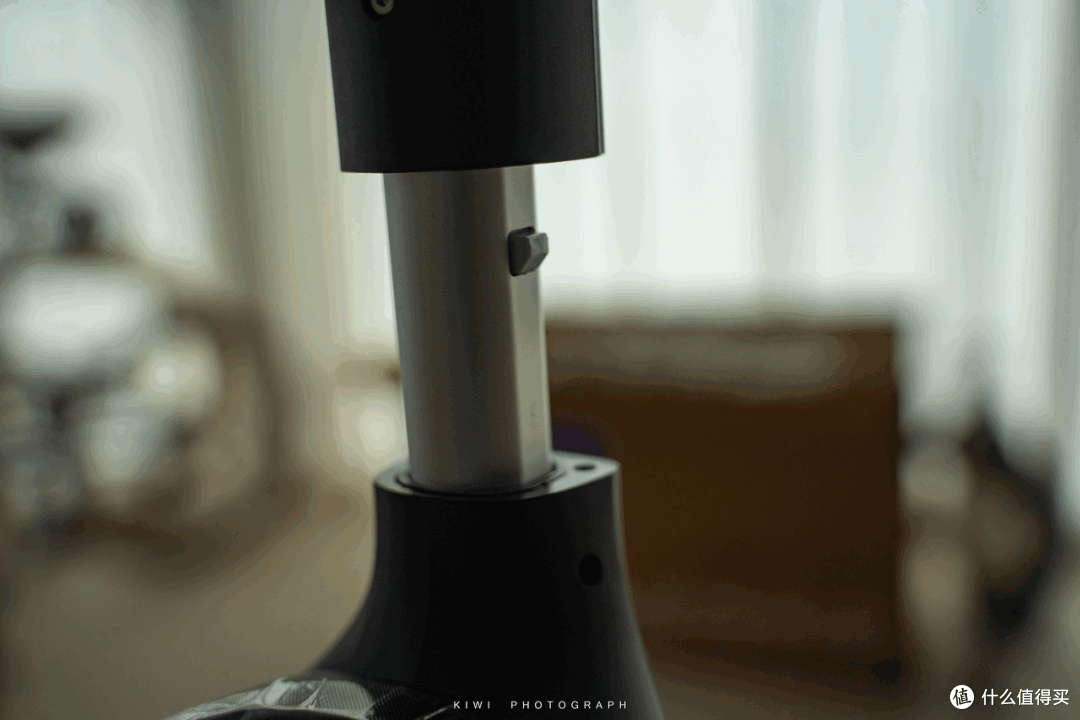 云鲸蒸汽热水洗地机S3 Steam实测:400℃蒸汽洗地,厨房油污一遍过