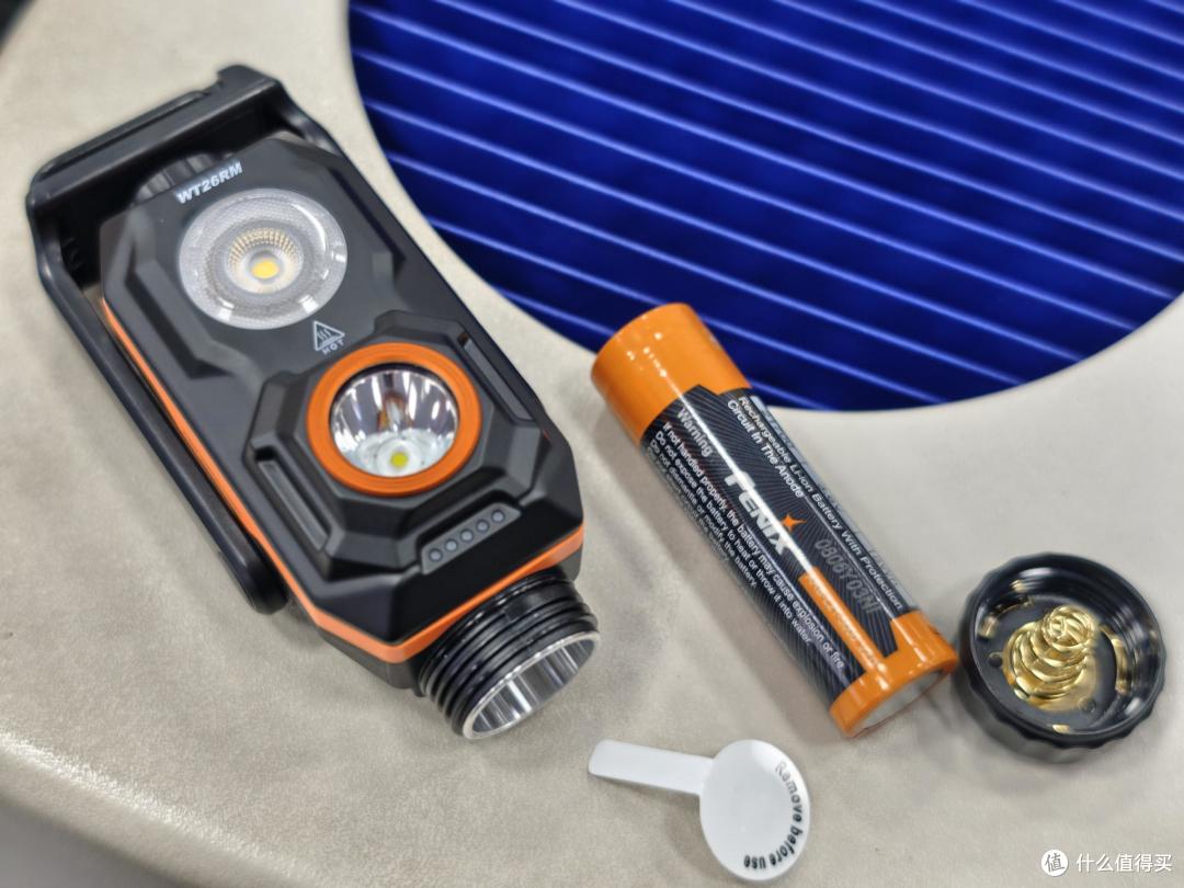 高显聚泛全能适配:Fenix WT26RM工业设备运维照明全场景体验