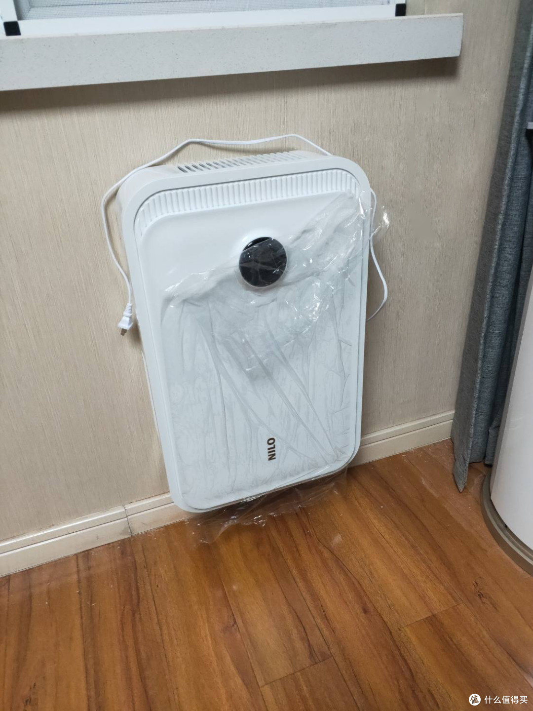 老房翻新异味难消散?家用新风机,解决密闭空间家装污染
