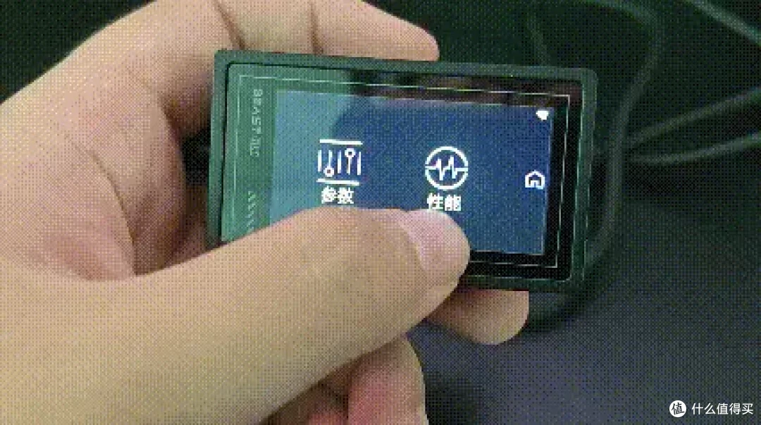 世界冠军TheShy联名,黑白街头涂鸦风-万灵花兽V2 MAX