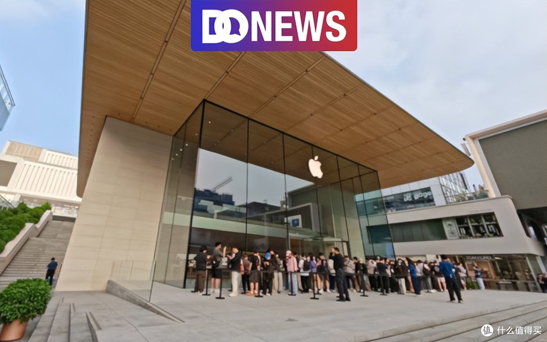 iPhone 18 Pro 破发了!黄牛溢价腰斩,苹果"稳赚神话"头一回裂了