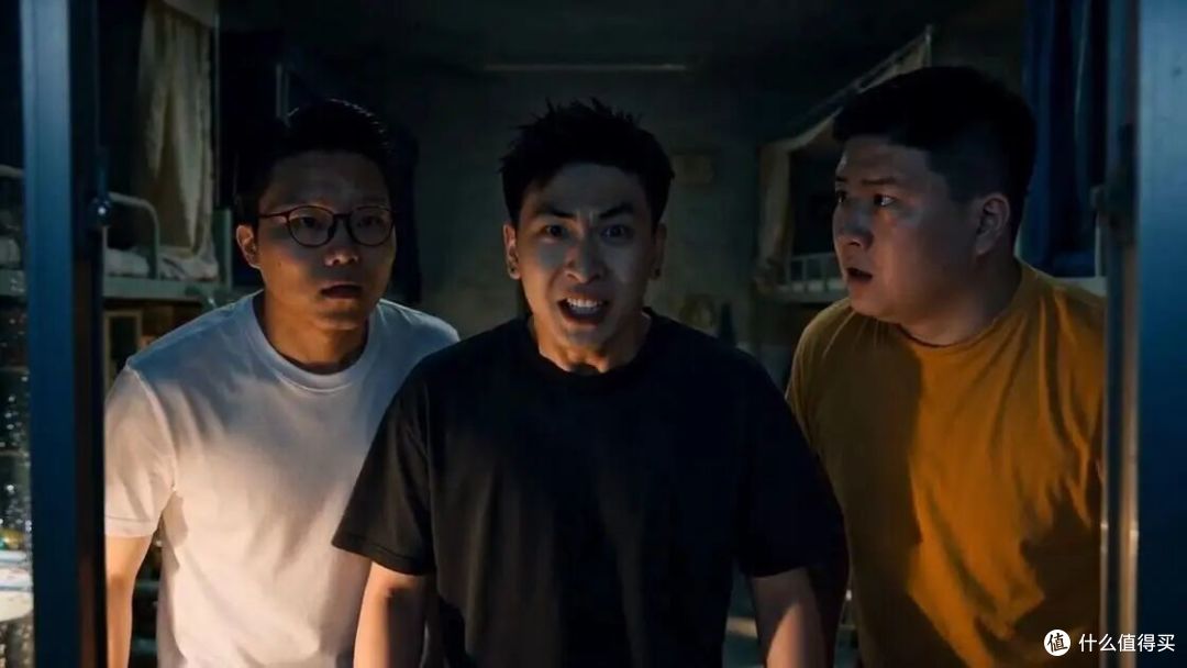 四千块一集，6集2.3亿：00后把AI短剧拍成了国产《怪奇物语》