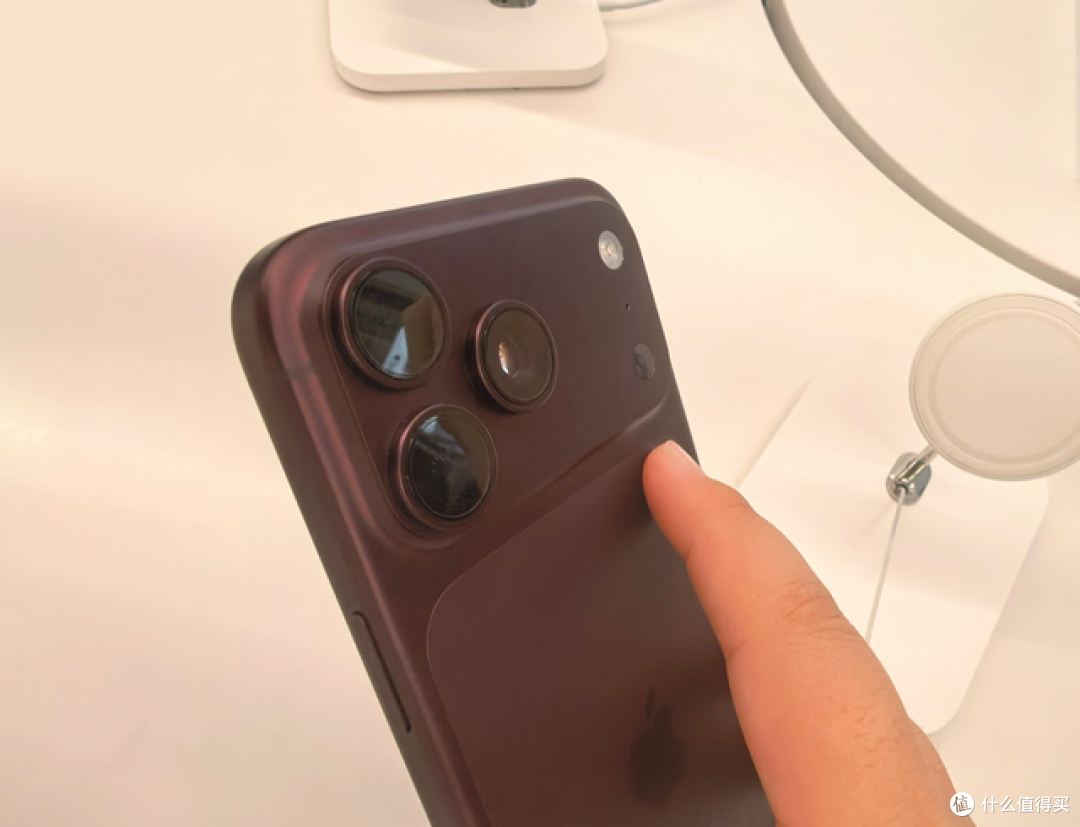iPhone18Pro Max长期体验:这“7个特点”真很难替代,你赞成吗?