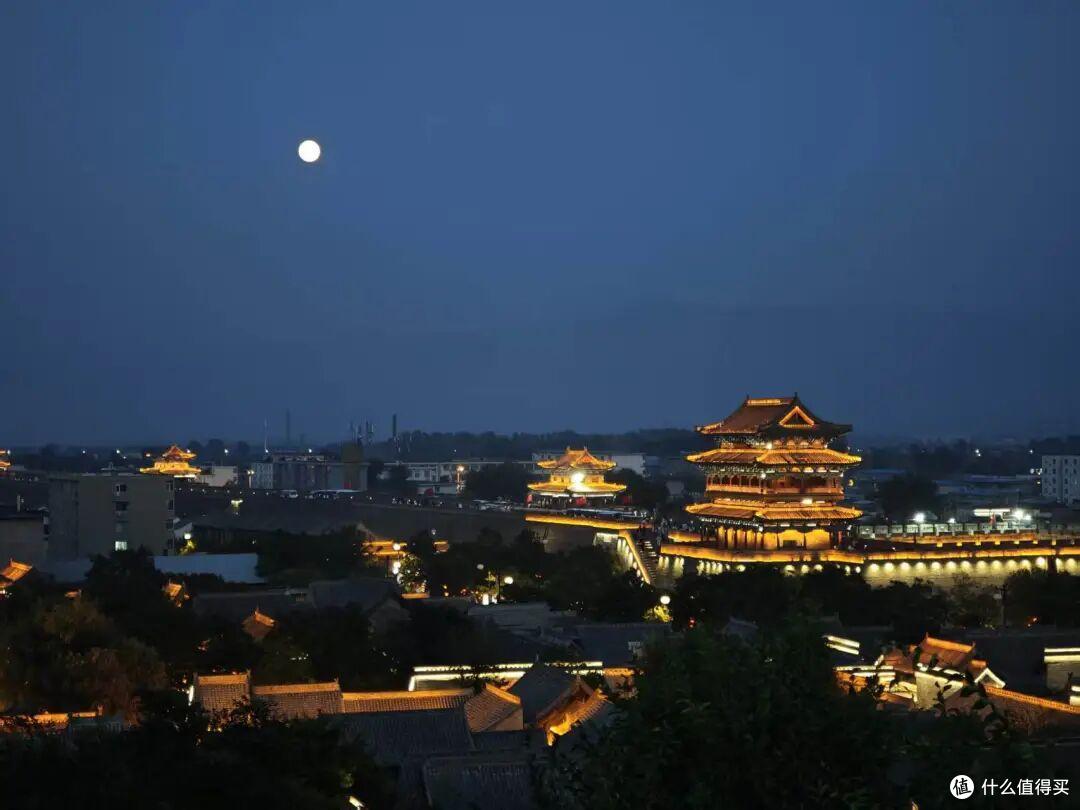 十一的机票,又降了?不光去程,国航新疆返程,堪称BUG价!