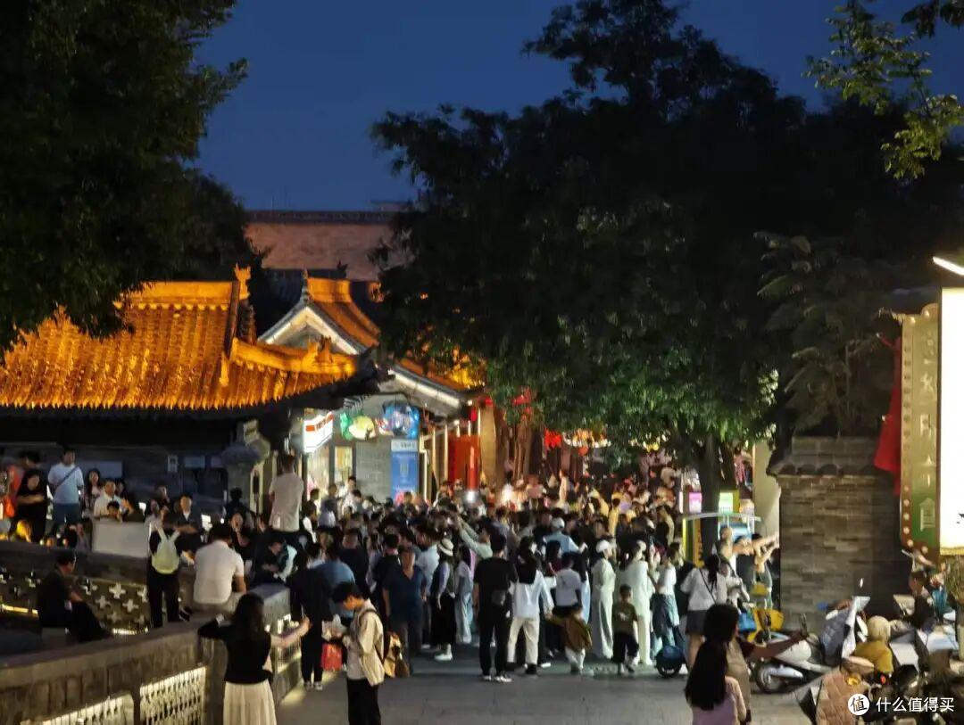 十一的机票,又降了?不光去程,国航新疆返程,堪称BUG价!