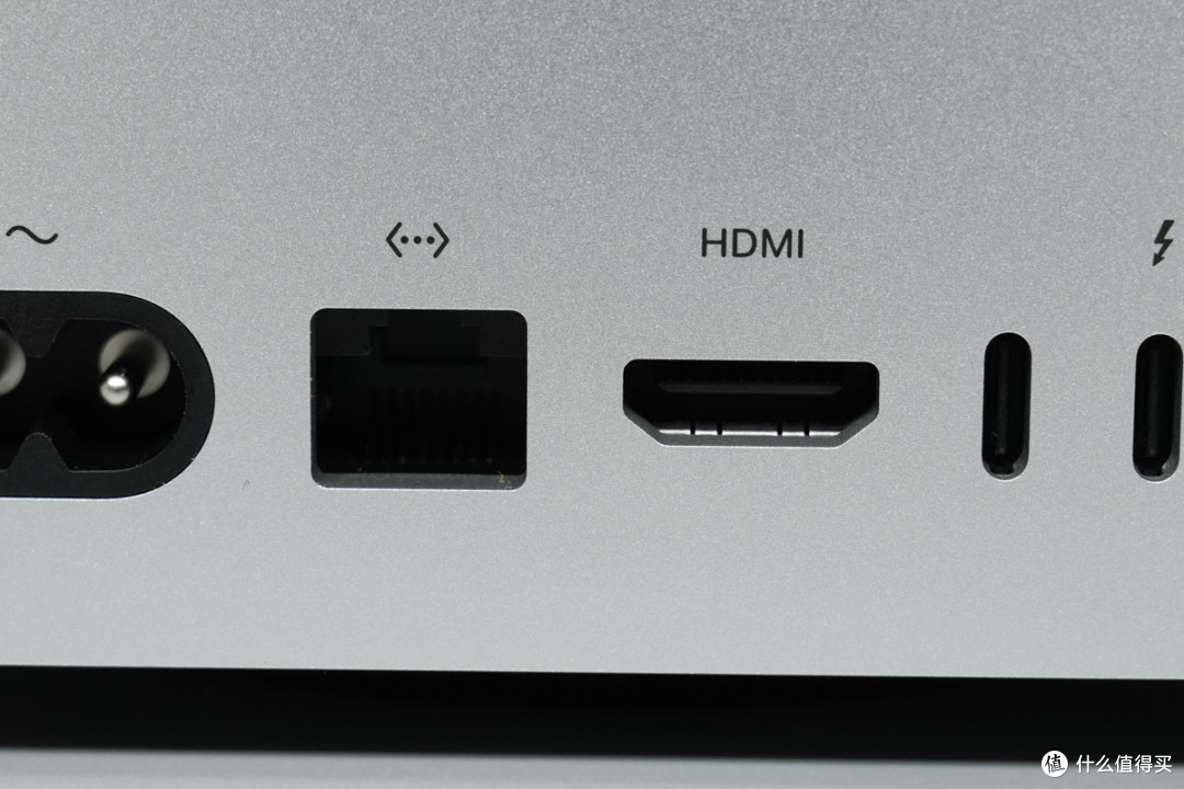 苹果M6 Mac mini迷你主机6999起做得如何?拆解看看