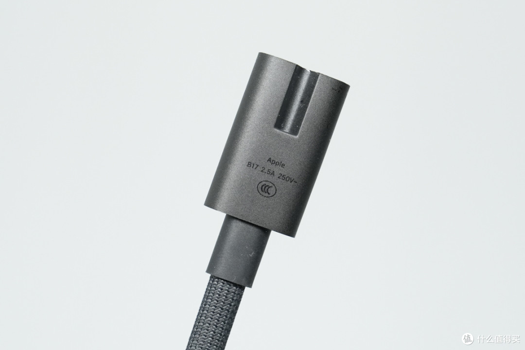 苹果M6 Mac mini迷你主机6999起做得如何?拆解看看