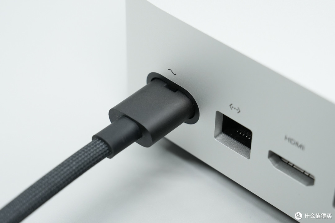 苹果M6 Mac mini迷你主机6999起做得如何?拆解看看