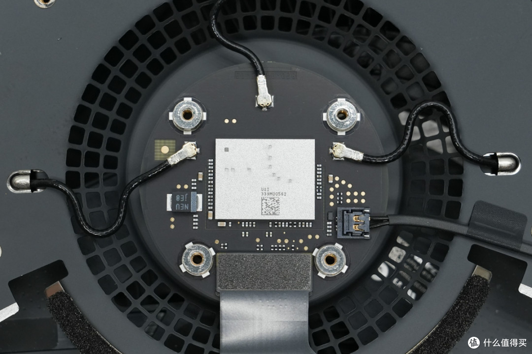 苹果M6 Mac mini迷你主机6999起做得如何?拆解看看