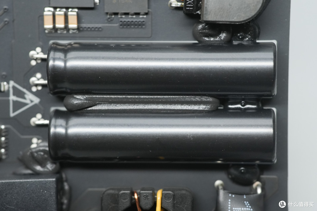 苹果M6 Mac mini迷你主机6999起做得如何?拆解看看