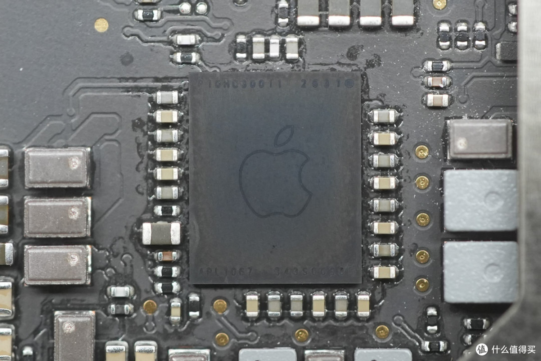 苹果M6 Mac mini迷你主机6999起做得如何?拆解看看
