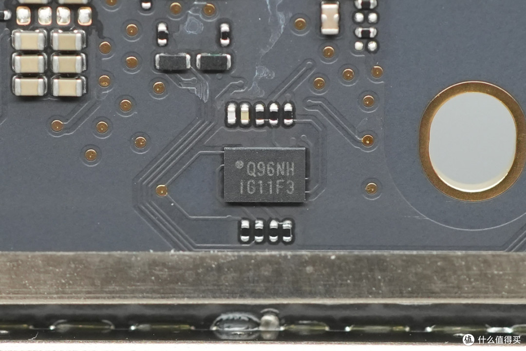 苹果M6 Mac mini迷你主机6999起做得如何?拆解看看