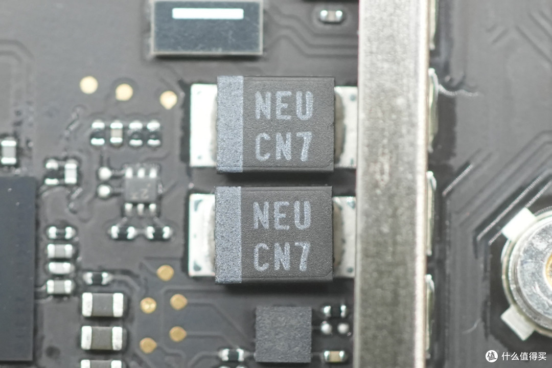 苹果M6 Mac mini迷你主机6999起做得如何?拆解看看