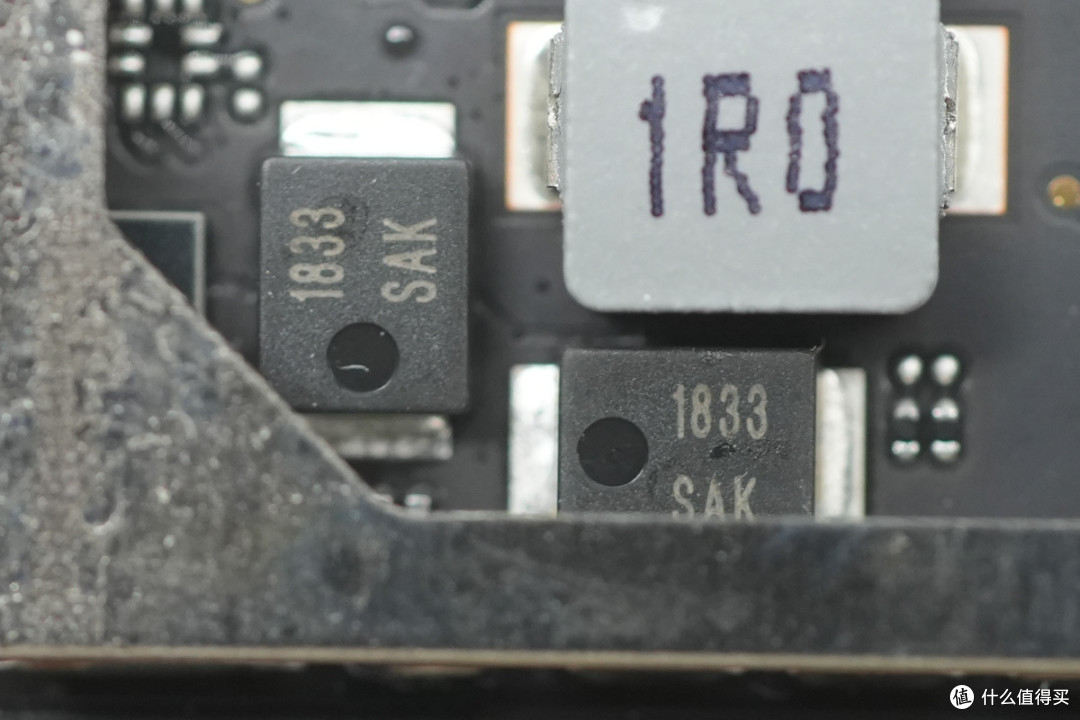 苹果M6 Mac mini迷你主机6999起做得如何?拆解看看