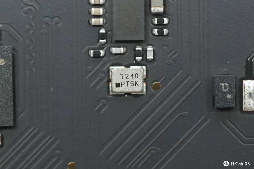 苹果M6 Mac mini迷你主机6999起做得如何?拆解看看