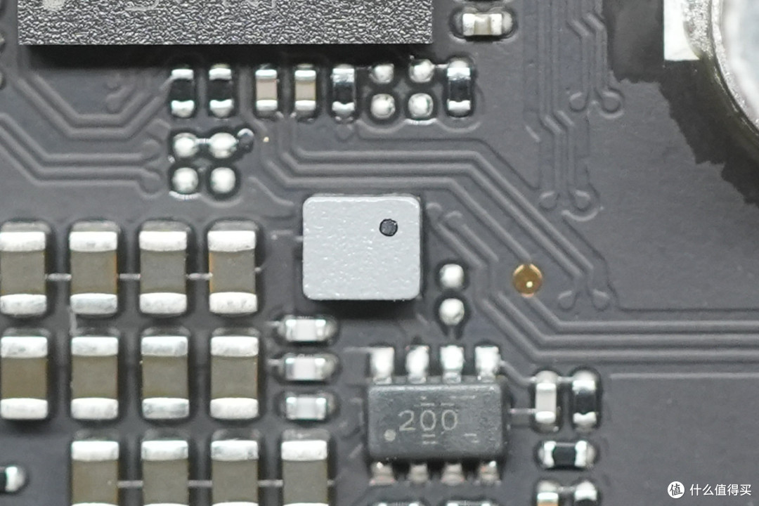 苹果M6 Mac mini迷你主机6999起做得如何?拆解看看
