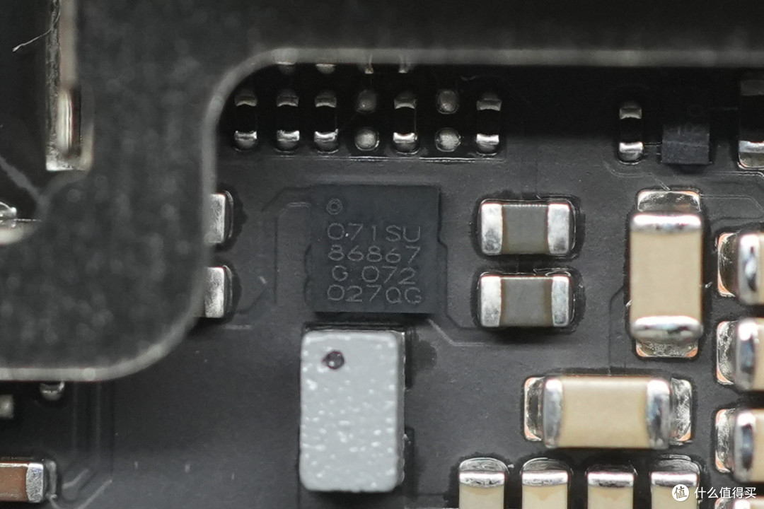 苹果M6 Mac mini迷你主机6999起做得如何?拆解看看