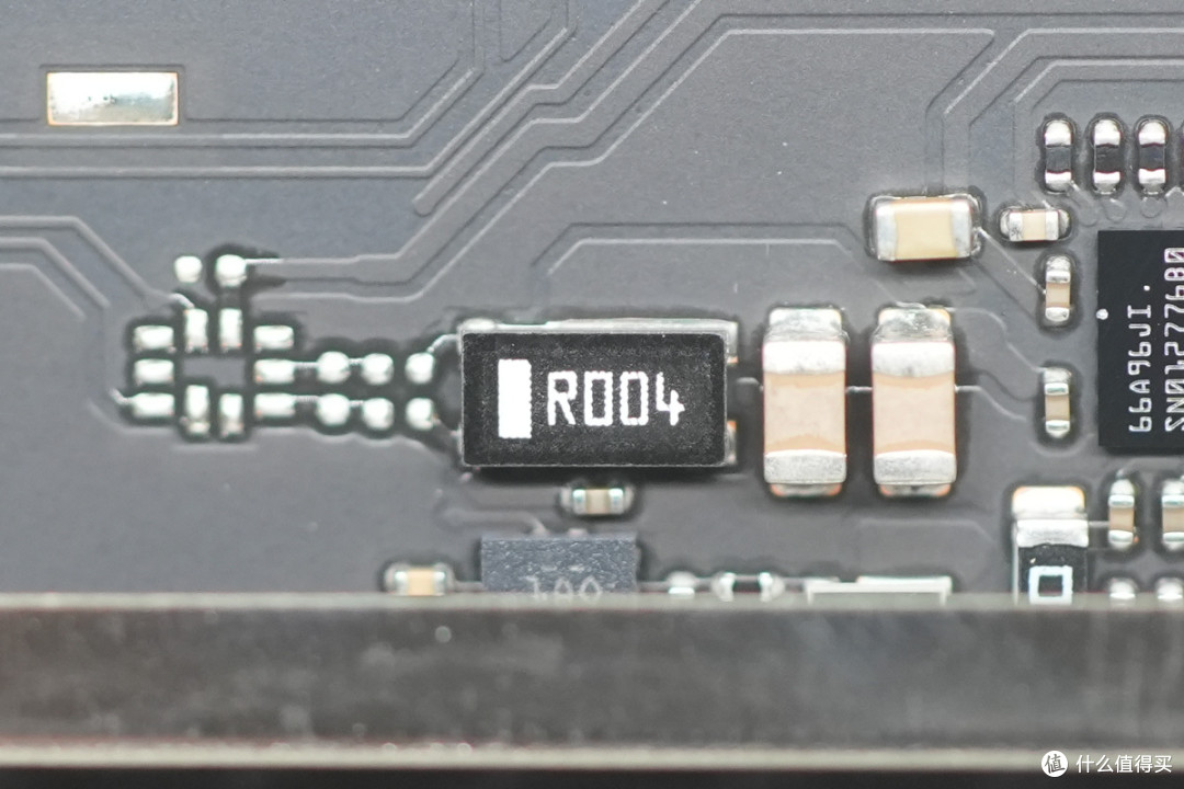 苹果M6 Mac mini迷你主机6999起做得如何?拆解看看