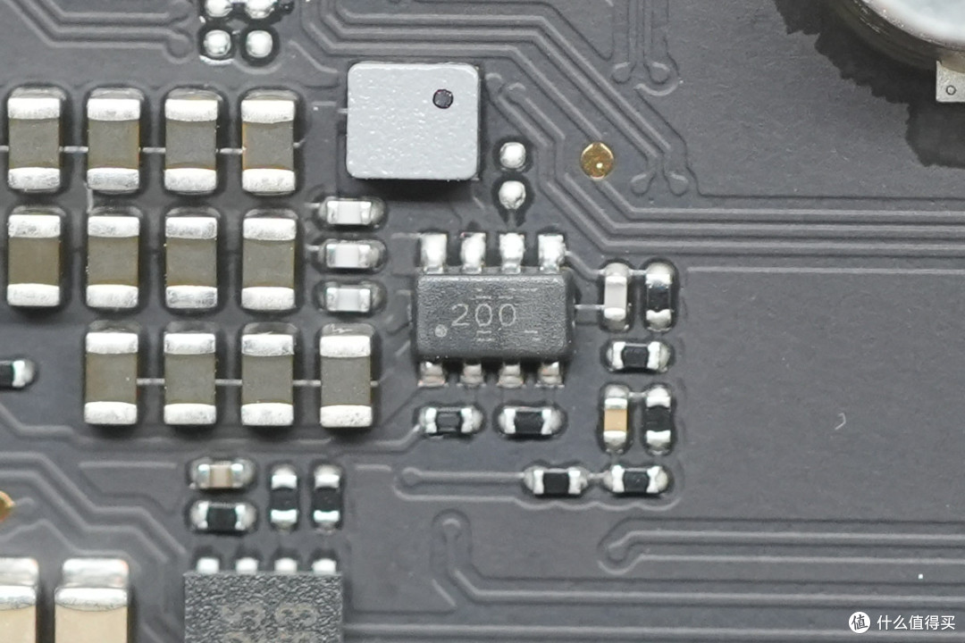 苹果M6 Mac mini迷你主机6999起做得如何?拆解看看