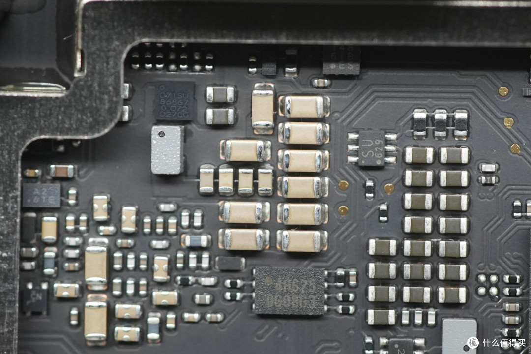 苹果M6 Mac mini迷你主机6999起做得如何?拆解看看