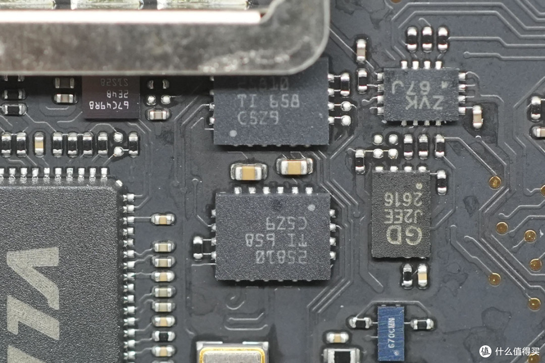 苹果M6 Mac mini迷你主机6999起做得如何?拆解看看