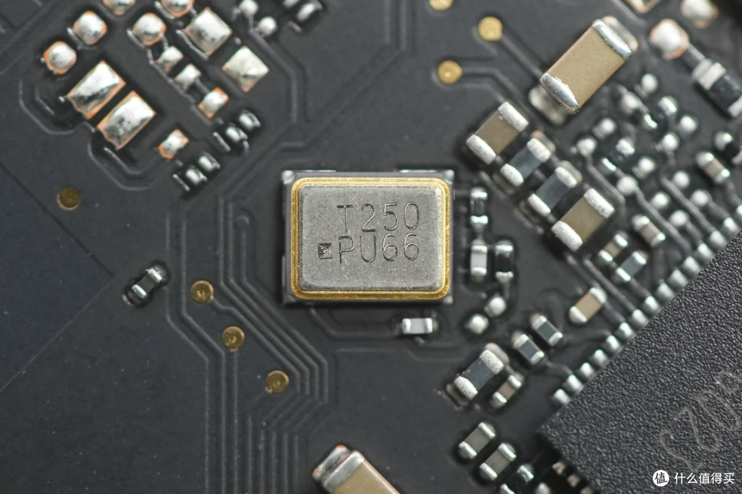 苹果M6 Mac mini迷你主机6999起做得如何?拆解看看