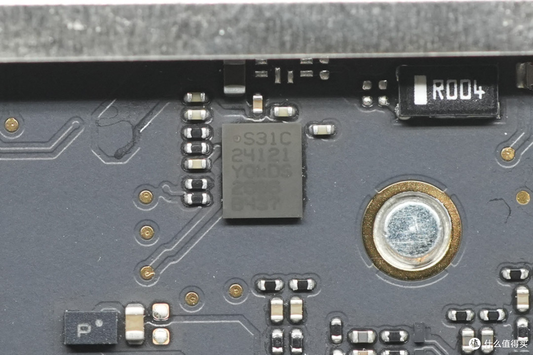 苹果M6 Mac mini迷你主机6999起做得如何?拆解看看