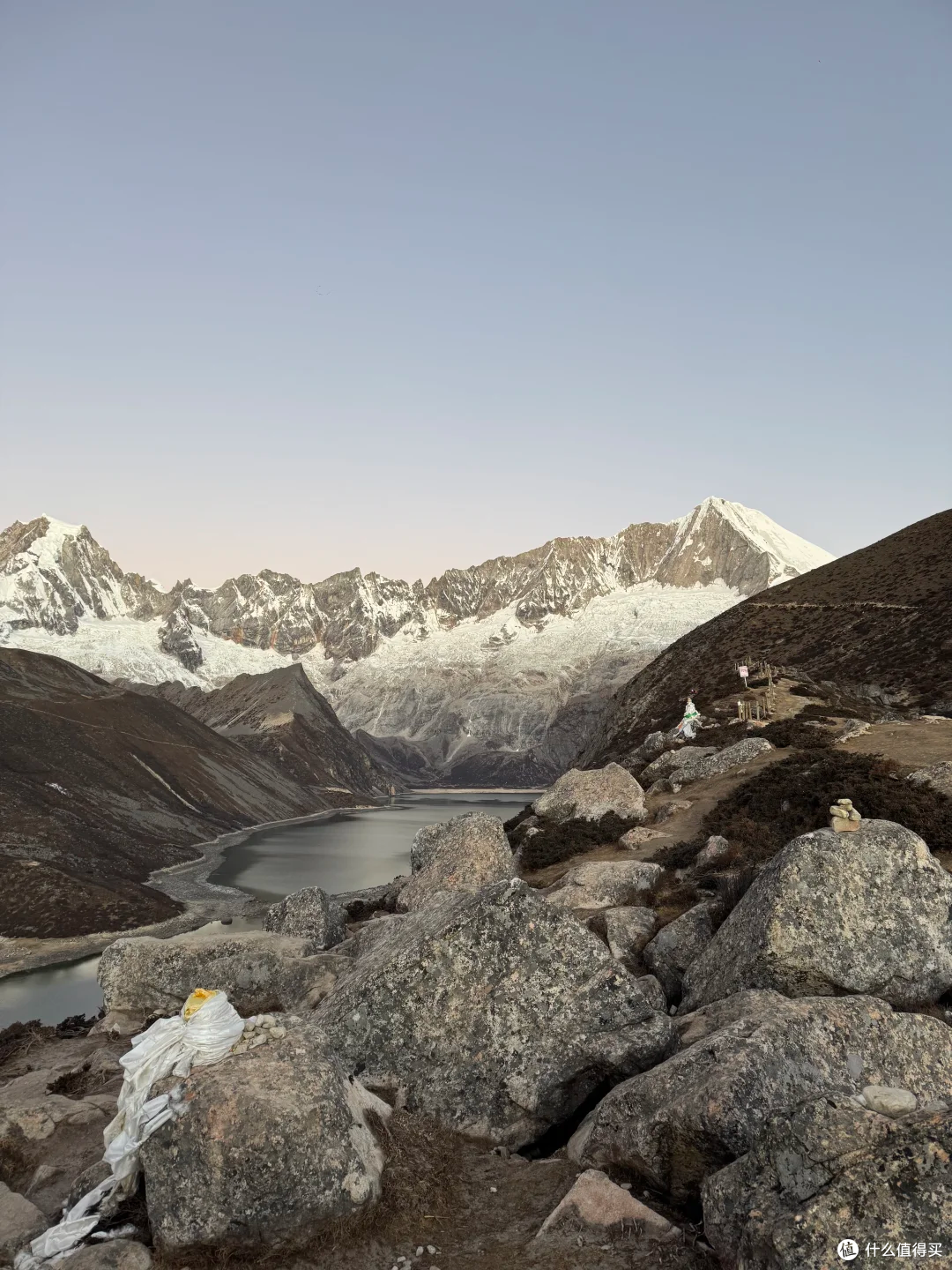 山野备忘录|独闯4500米雪山散心,他把命差点留在上面