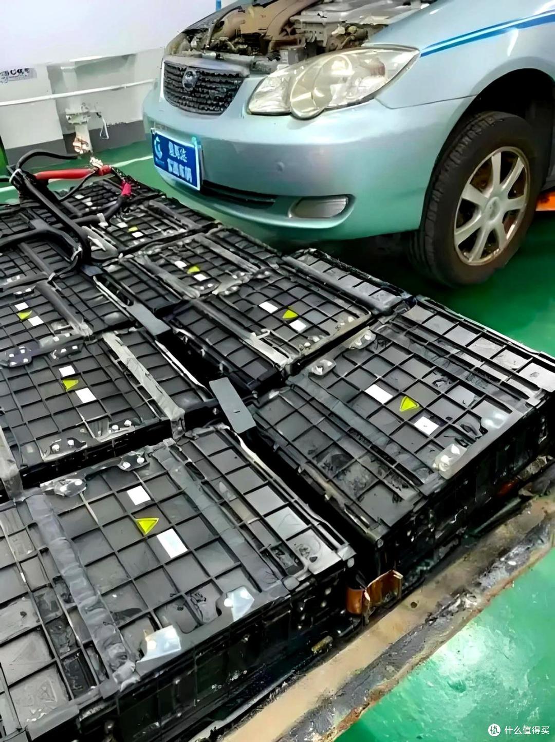 一个卡扣碎了要换13万电池包,电车"买得起修不起"到底坑了谁?
