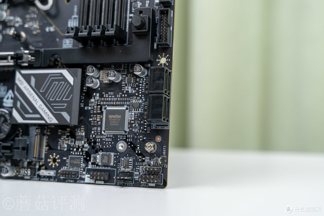 小钢炮的越级答卷：微星MAG Z890M GAMING PLUS WIFI小黑龙 评测