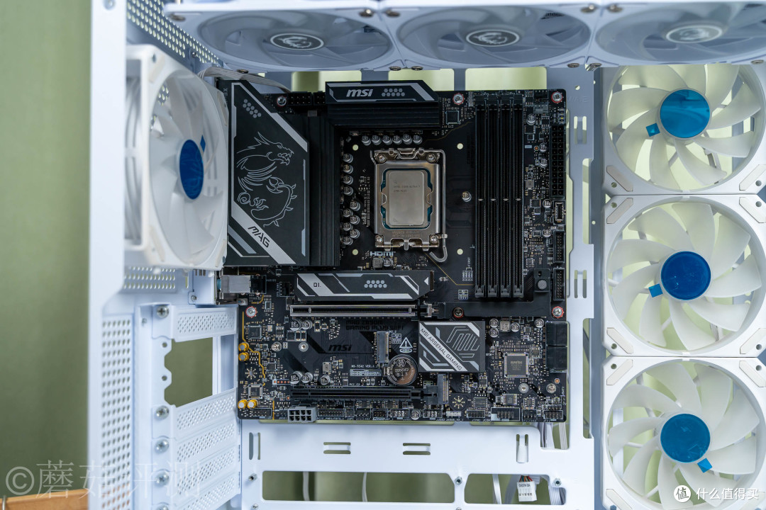 小钢炮的越级答卷：微星MAG Z890M GAMING PLUS WIFI小黑龙 评测