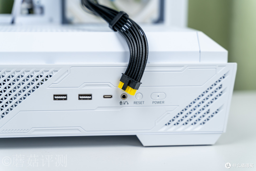 小钢炮的越级答卷：微星MAG Z890M GAMING PLUS WIFI小黑龙 评测