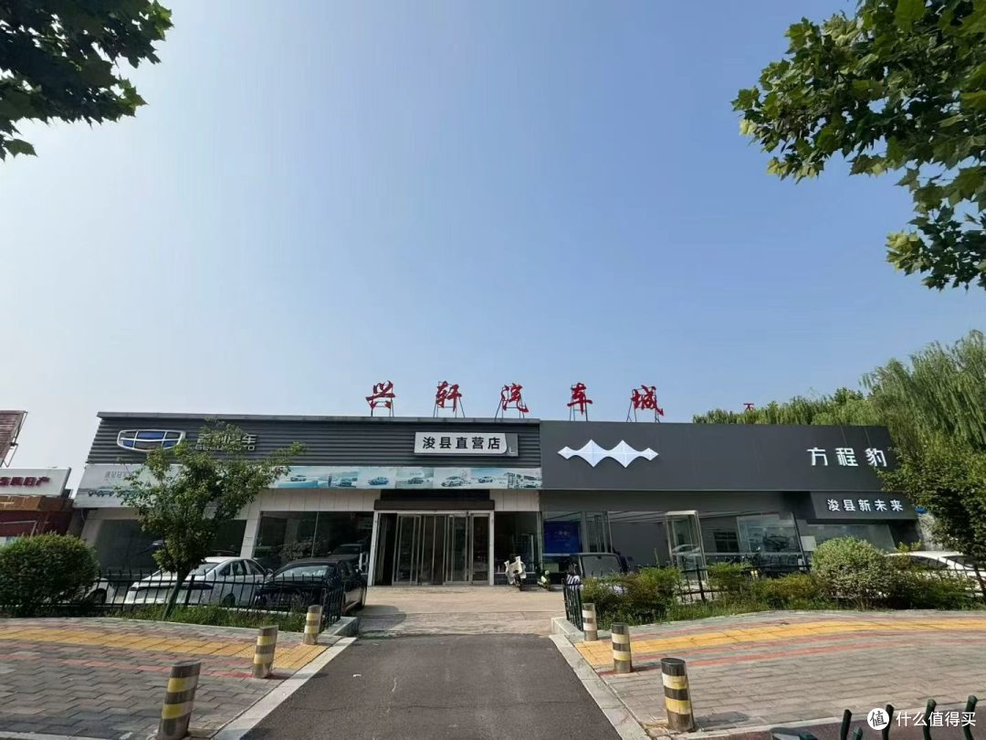 车载手机支架怎么选?先看底座能不能咬住仪表台
