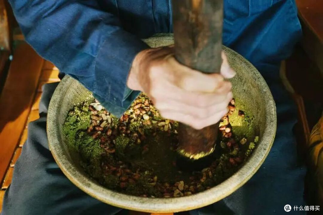 花100块,在这座冷门小城吃三天!人不多,花钱少,饭好吃