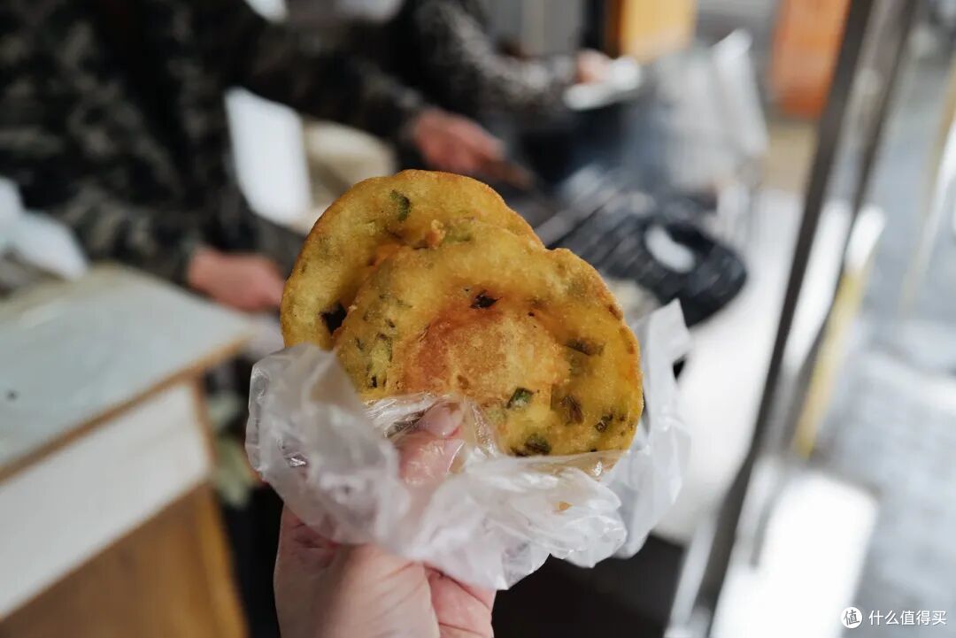 花100块,在这座冷门小城吃三天!人不多,花钱少,饭好吃