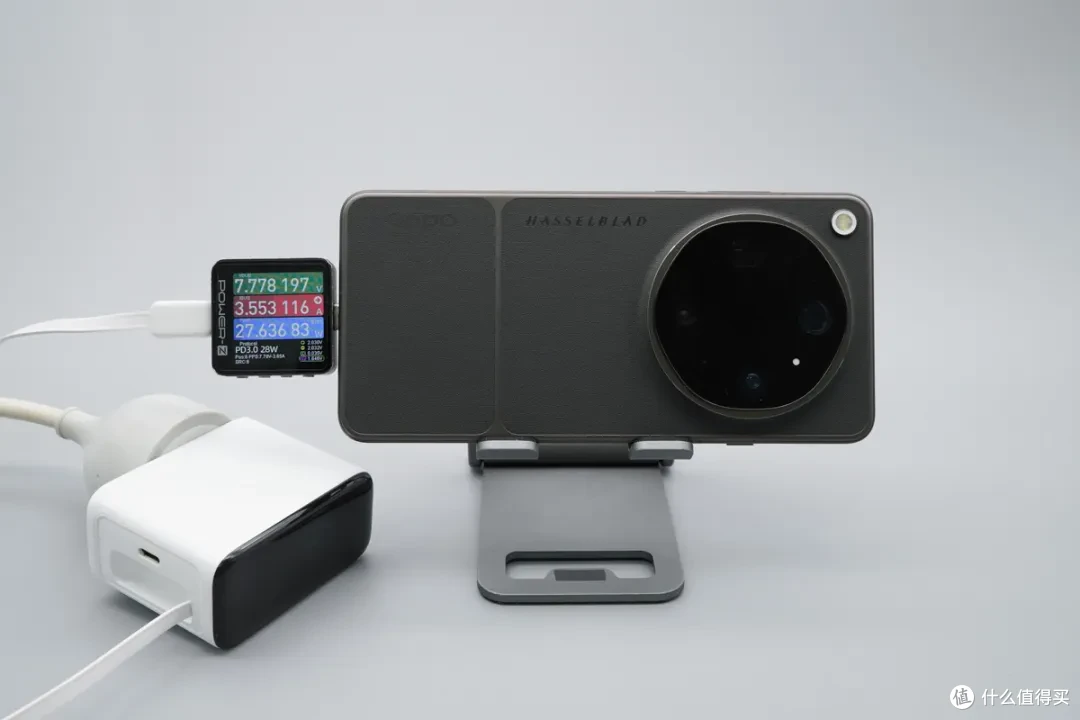 实时功率看得见!瑞嘉达 70W 氮化镓充电器评测