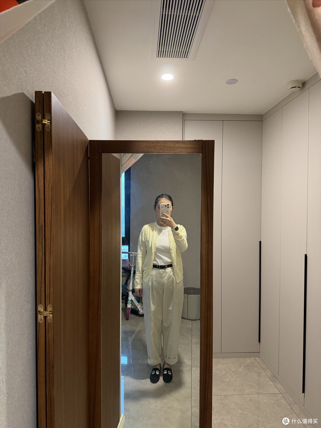 适合通勤的秋日简约搭配