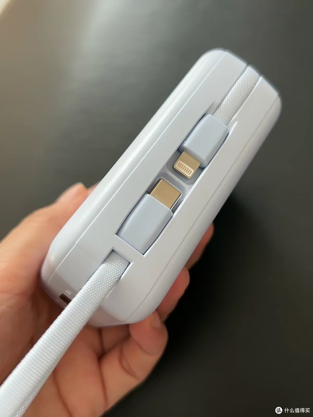 飞利浦磁吸充电宝合规便携旅游搭子