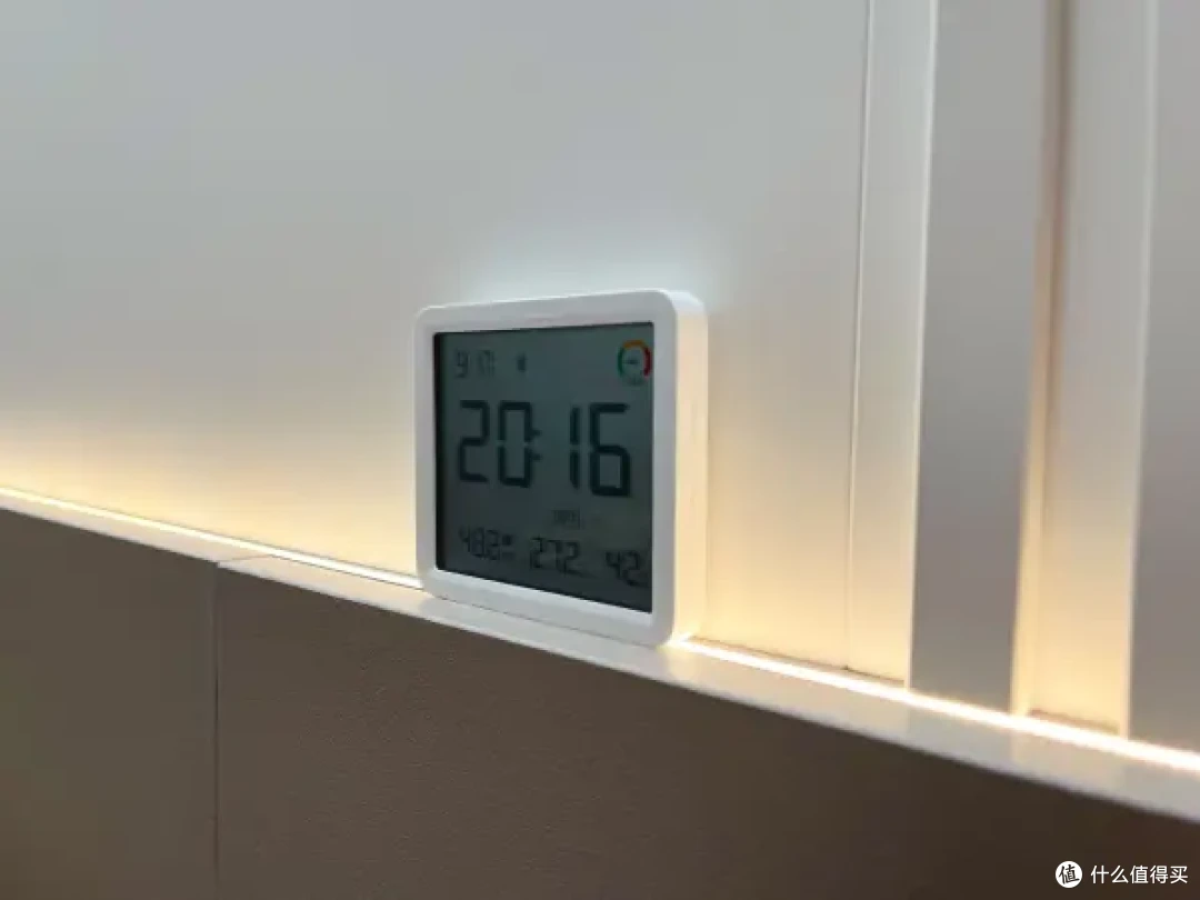 关窗一小时就犯困?米家小屏暴露了空气真相