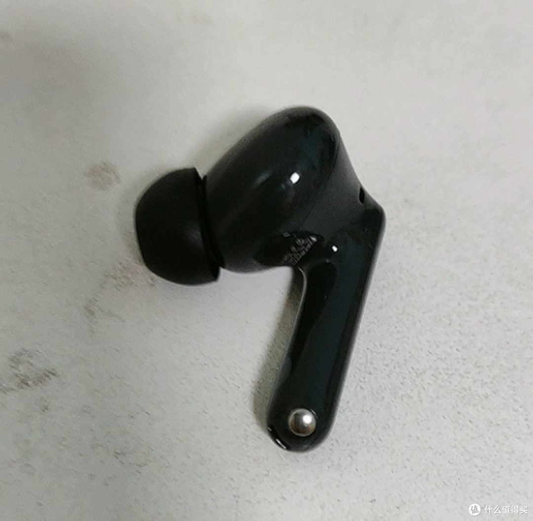 开盖即连超便捷,华为FreeBuds SE 4 ANC让等待变享受