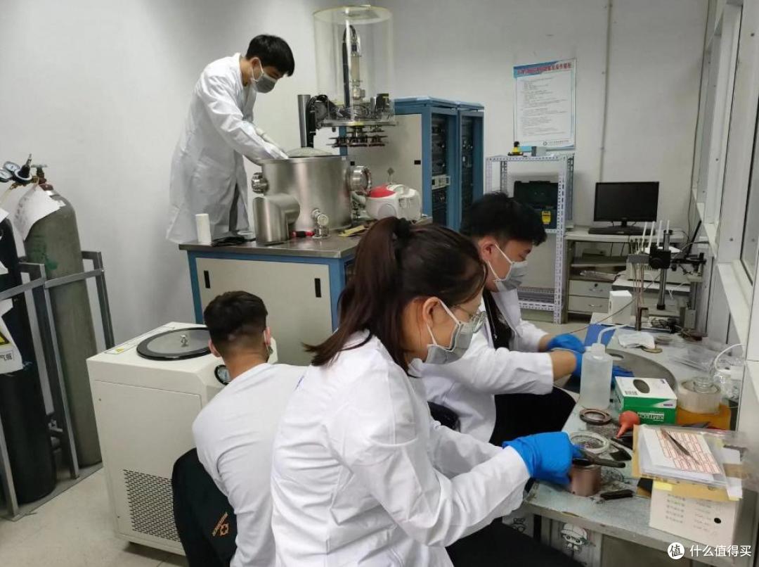 又一女间谍曝光!国安部发声,大量航天机密遭外泄,作案手法高超