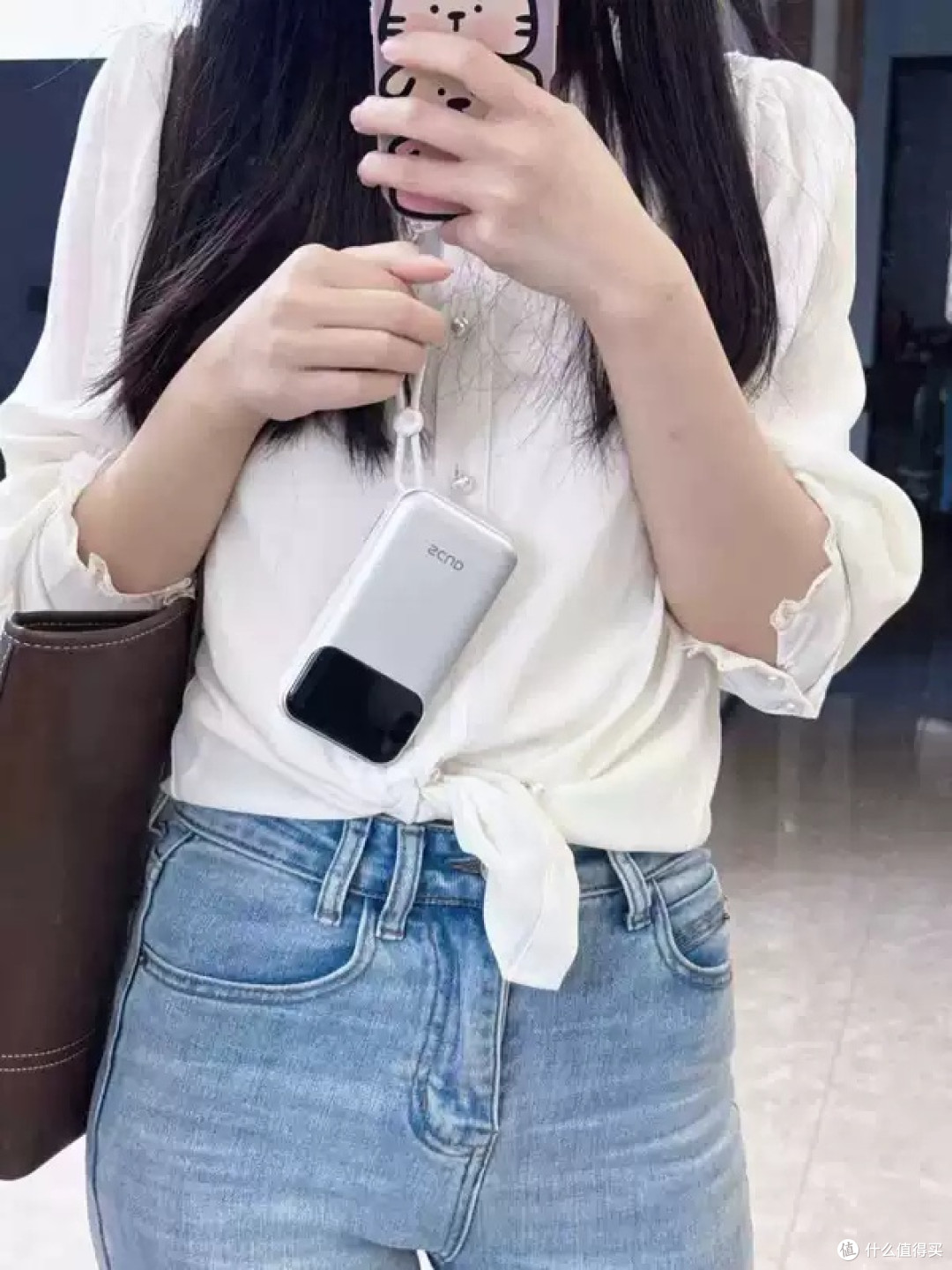 旅行飞毛腿磁吸三合一充电宝评测