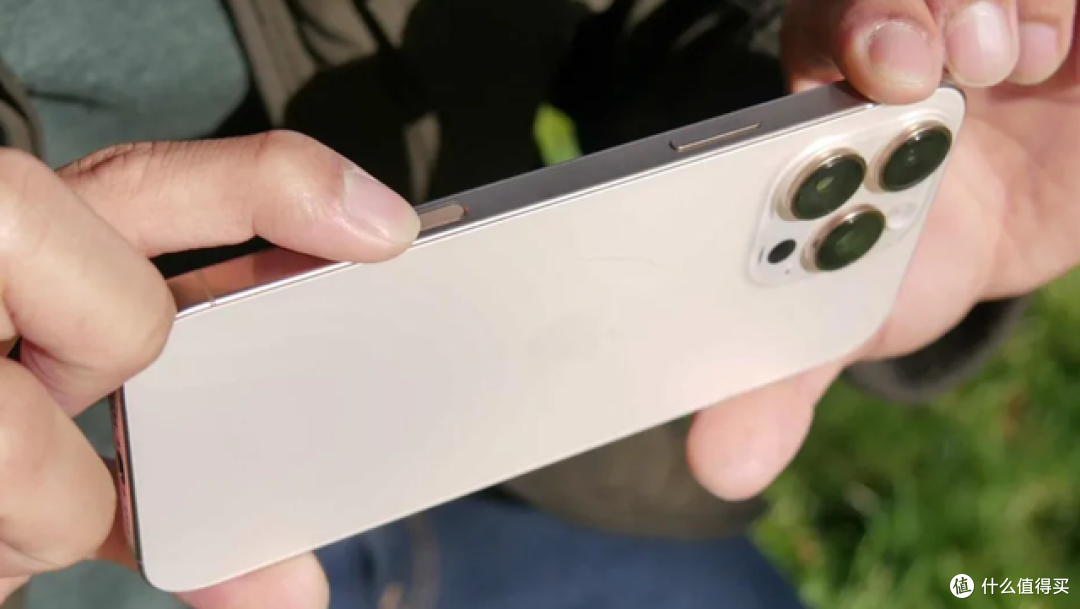 等等党可能赢麻了?20周年iPhone曝光9大变化,18 Pro突然不香了
