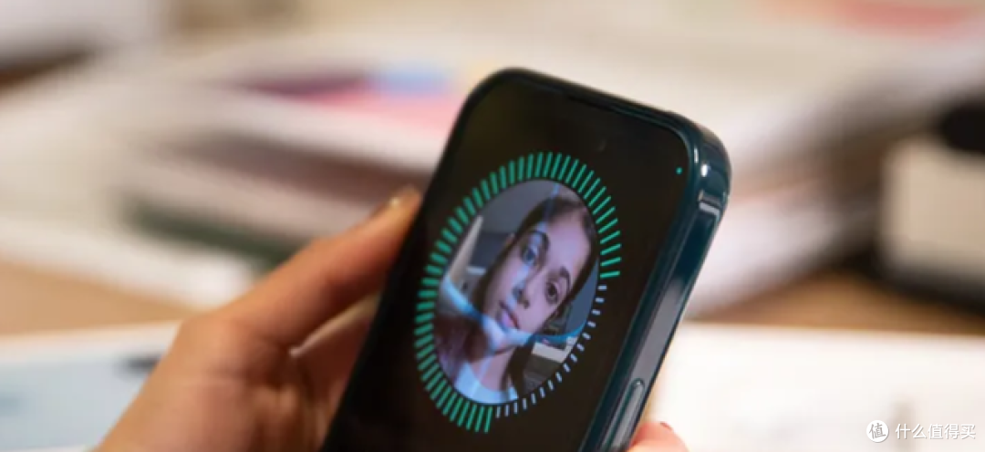 等等党可能赢麻了?20周年iPhone曝光9大变化,18 Pro突然不香了