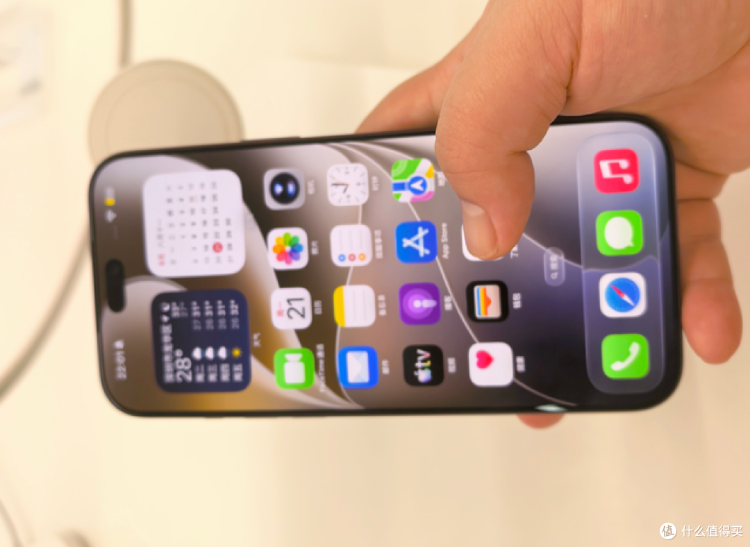 等等党可能赢麻了?20周年iPhone曝光9大变化,18 Pro突然不香了