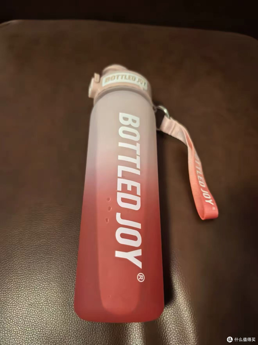 谁懂啊！纤吨吨渐变杯✨颜值直接焊在手上