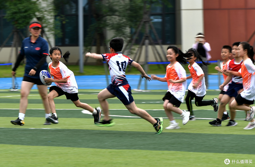 我国中小学体育将推行“2115”计划,每周体育活动时间多达10小时