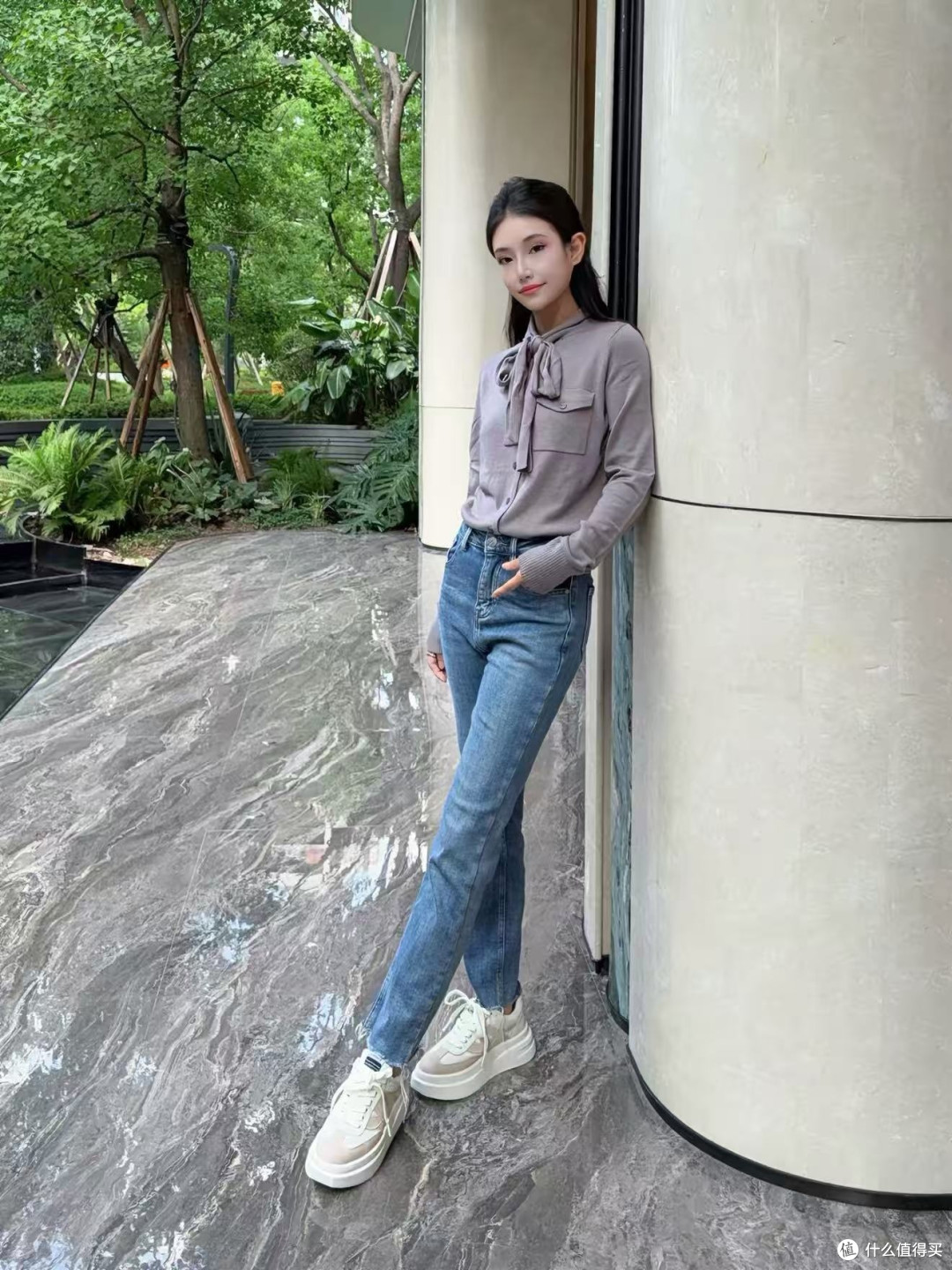厚底小白鞋走路累不累鞋底坡度是关键