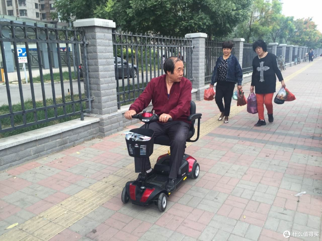 一万多买的老年代步车,现在只值两千